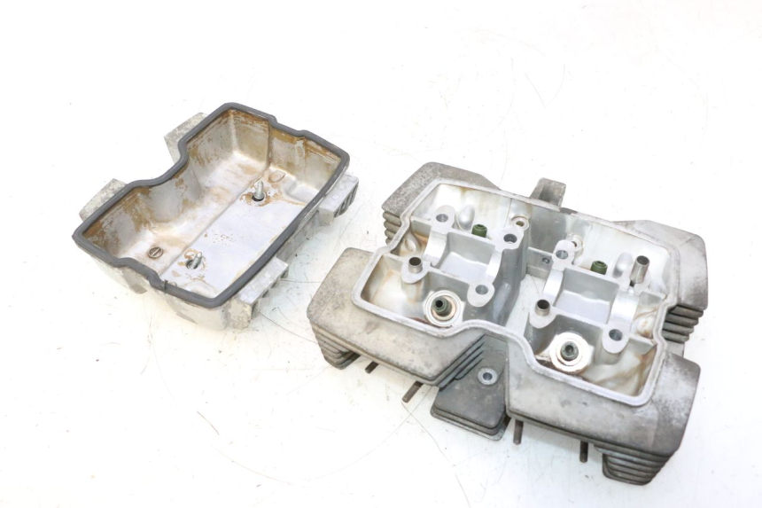 photo de GŁOWICA CYLINDRA HONDA CB TWO FIFTY 250 (1991 - 2002) - Szczegół części
