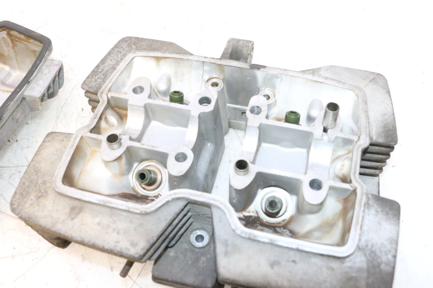 photo de GŁOWICA CYLINDRA HONDA CB TWO FIFTY 250 (1991 - 2002) - Inny kąt widzenia