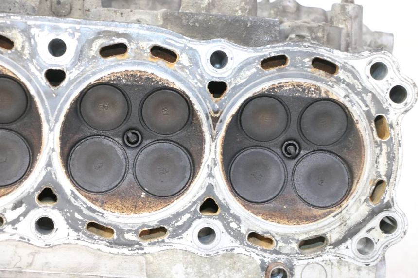 photo de GŁOWICA CYLINDRÓW HONDA CBR RR FIREBLADE 900 (1992 - 1994) - Stan powierzchni