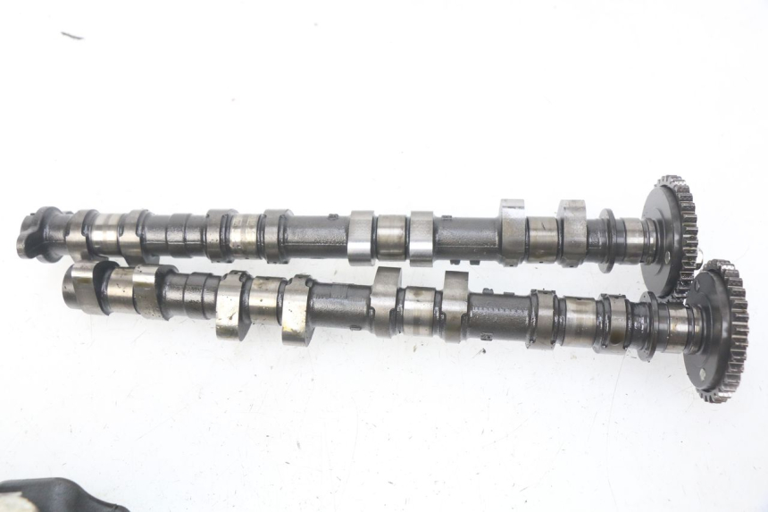 photo de GŁOWICA SILNIKA HONDA CBRF CBR-F PC41 600 (2011 - 2013) - Zoom stanu zużycia