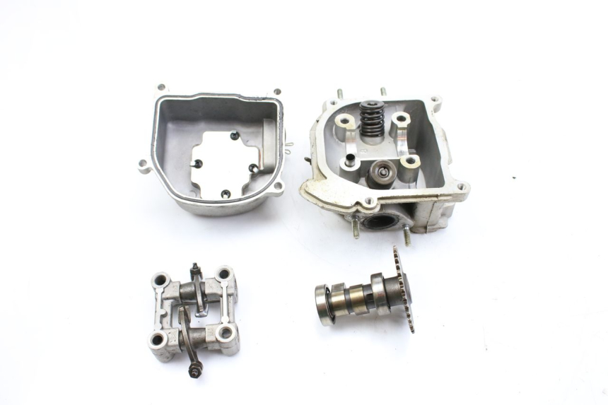 photo de GŁOWICA CYLINDRÓW MASH CITY 4T 50 (2018 - 2020) - Inny kąt widzenia