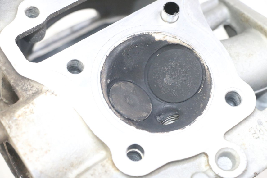 photo de GŁOWICA SILNIKA HONDA CRF-F CRF F 110 (2019 - 2022) - Zoom stanu zużycia