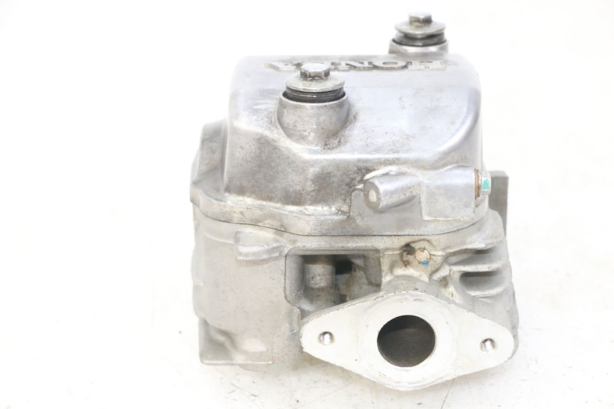 photo de GŁOWICA SILNIKA HONDA CRF-F CRF F 110 (2019 - 2022) - Zbliżenie techniczne