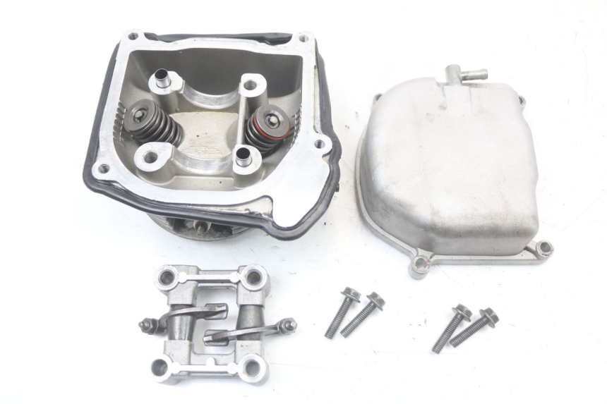 photo de GŁOWICA CYLINDRÓW LONGJIA DIGITA 4T 50 (2019 - 2022) - Zbliżenie techniczne