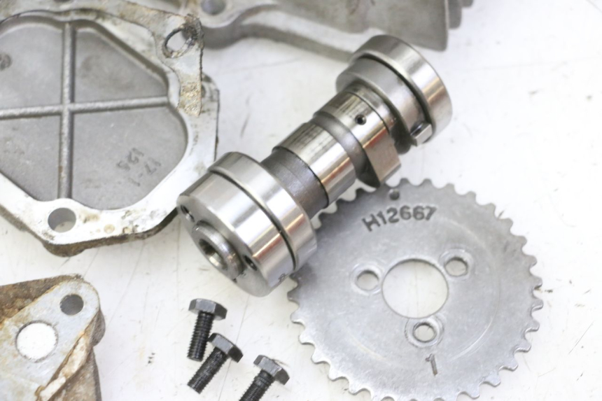 photo de GŁOWICA CYLINDRA CCR DIRT BIKE 125 - Zbliżenie komponentów