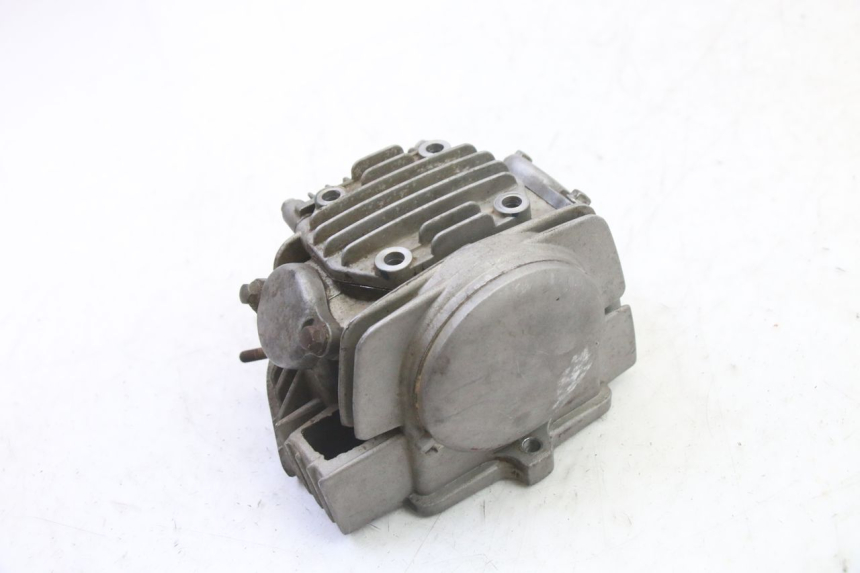 photo de GŁOWICA CYLINDRA BSE DIRTBIKE PH10L 125 - Zbliżenie techniczne