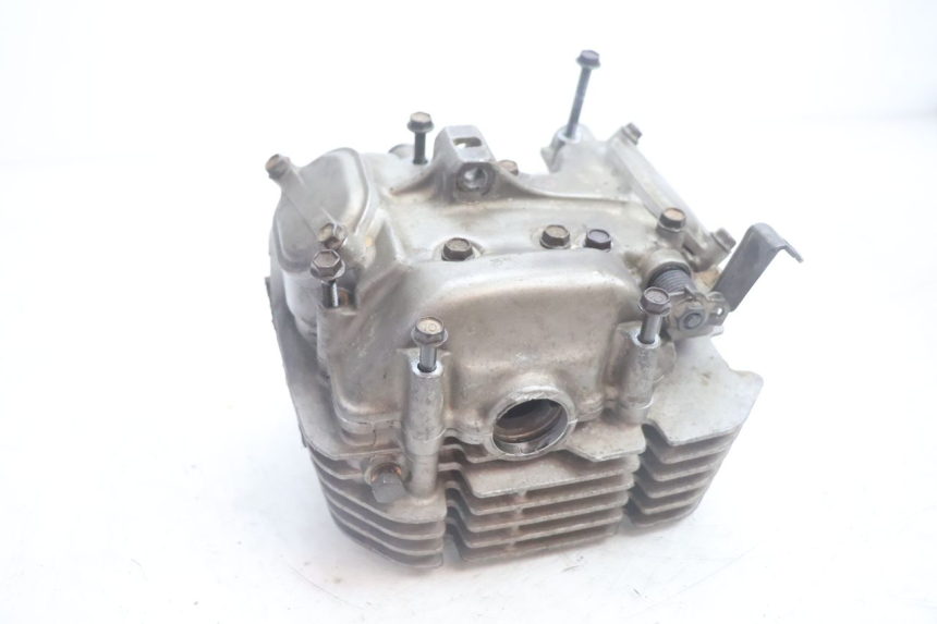 photo de GŁOWICA CYLINDRA SUZUKI DR S 600 (1985 - 1989) - Zbliżenie komponentów