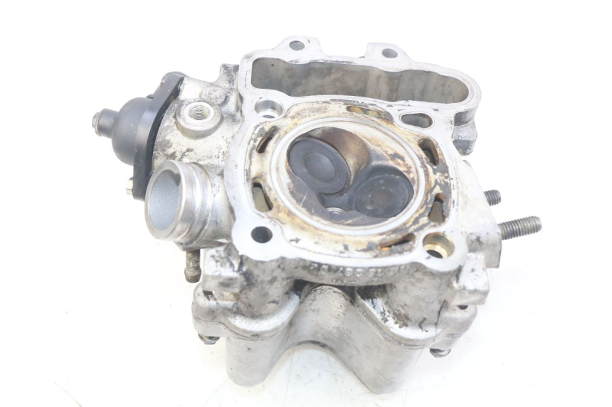 photo de GŁOWICA CYLINDRÓW PEUGEOT ELYSEO 125 (1999 - 2004) - Zoom stanu zużycia