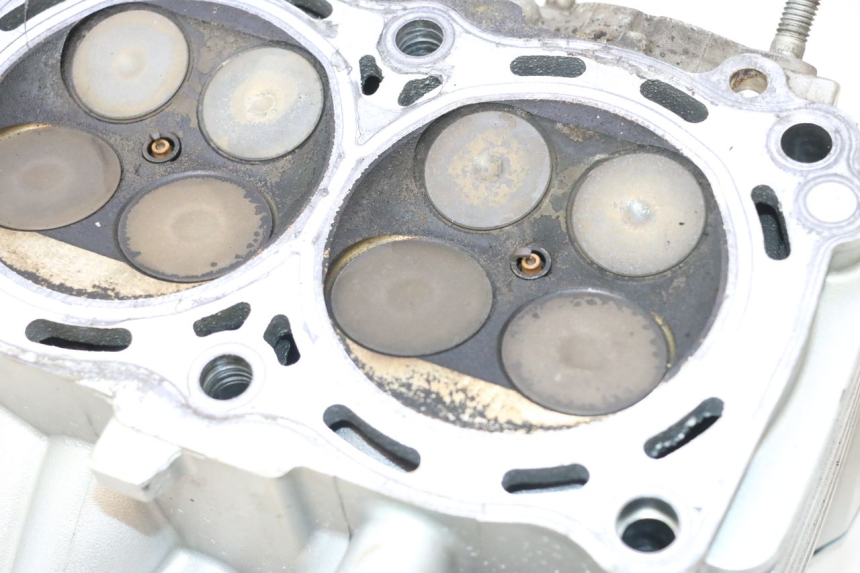 photo de GŁOWICA CYLINDRA KAWASAKI ER-6 ER6 N 650 (2005 - 2009) - Zoom stanu zużycia