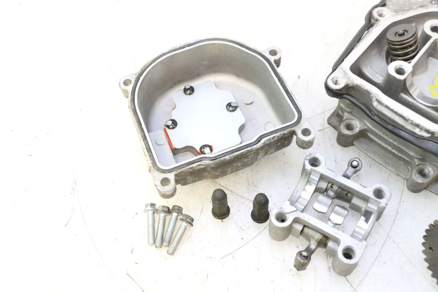 photo de GŁOWICA CYLINDRÓW JM MOTORS EVOLIS 4T 50 (2018 - 2022) - Widok główny
