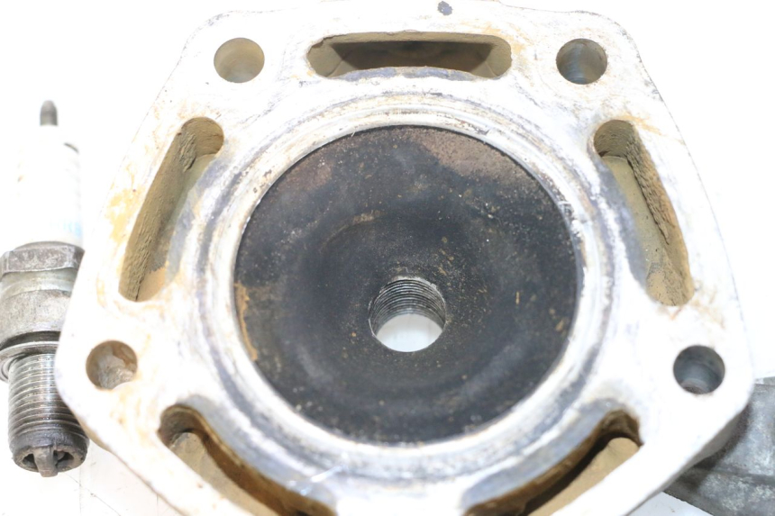 photo de GŁOWICA CYLINDRA HONDA FES PANTHEON 2T 125 (1998 - 2002) - Zoom stanu zużycia