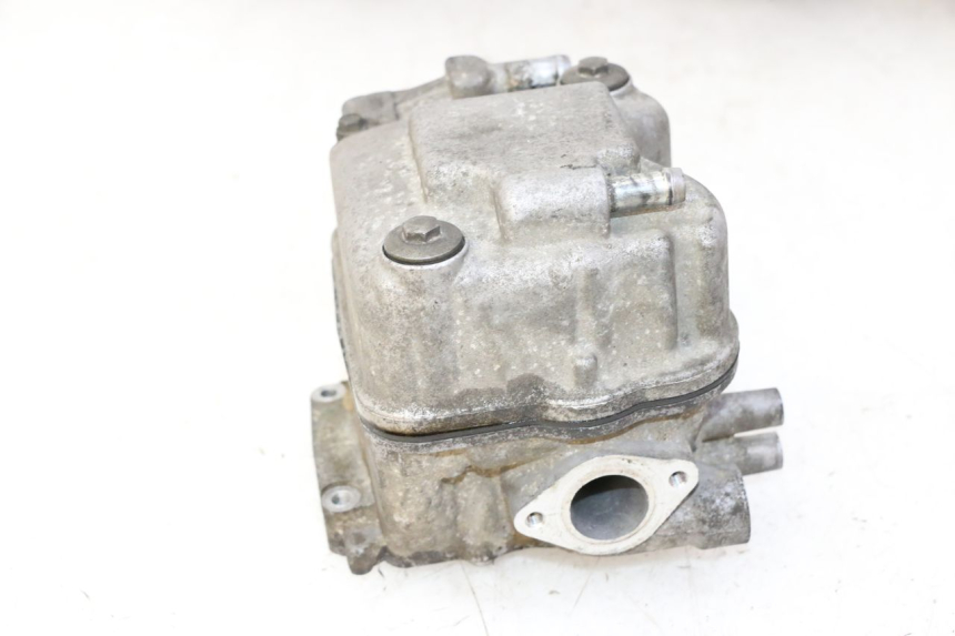 photo de GŁOWICA CYLINDRA HONDA FES S-WING SWING ABS 125 (2007 - 2015) - Inny kąt widzenia