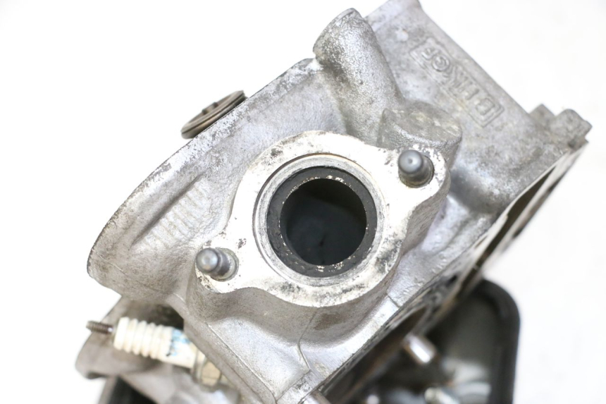 photo de GŁOWICA CYLINDRA HONDA FES S-WING SWING ABS 125 (2007 - 2015) - Oznaczenia i referencje