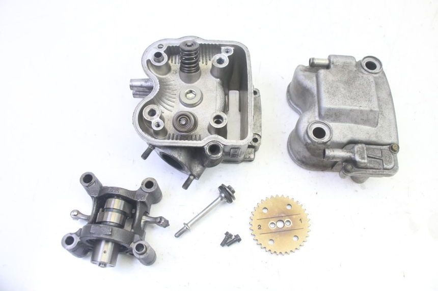 photo de GŁOWICA CYLINDRA HONDA FES S-WING SWING ABS 125 (2007 - 2015) - Widok główny