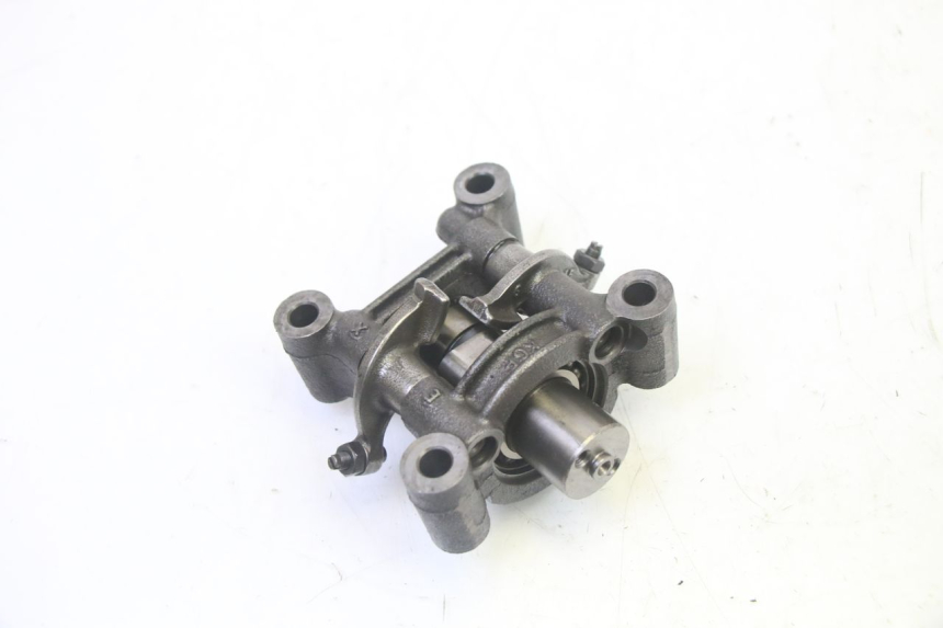 photo de GŁOWICA CYLINDRA HONDA FES S-WING SWING ABS 125 (2007 - 2015) - Inny kąt widzenia