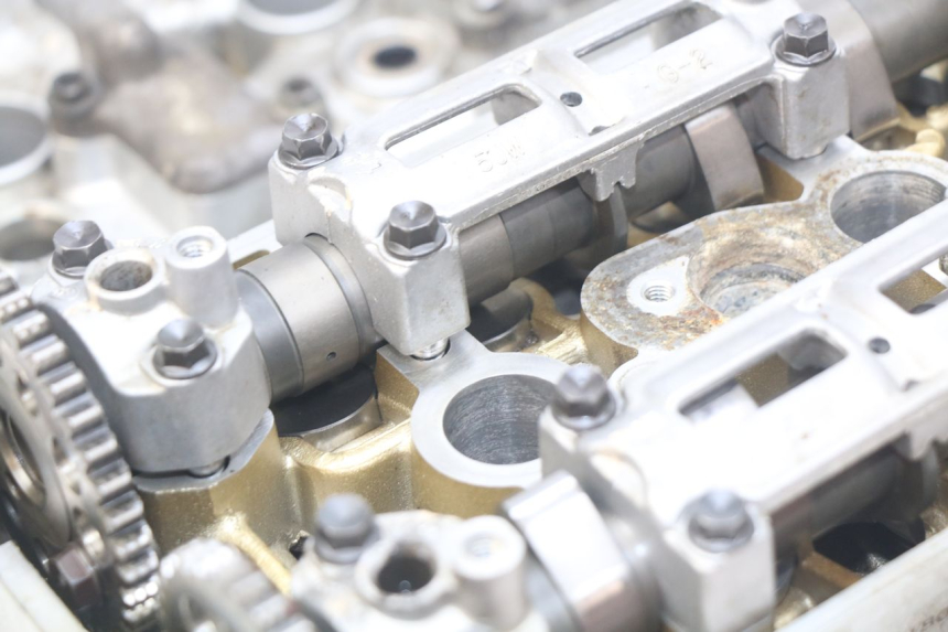 photo de GŁOWICA CYLINDRÓW YAMAHA FJR ABS 1300 (2006 - 2012) - Zoom jakości