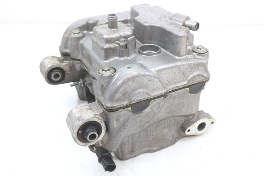 photo de GŁOWICA SILNIKA HONDA FJS SILVER WING SILVERWING 400 (2005 - 2008) - Zbliżenie komponentów