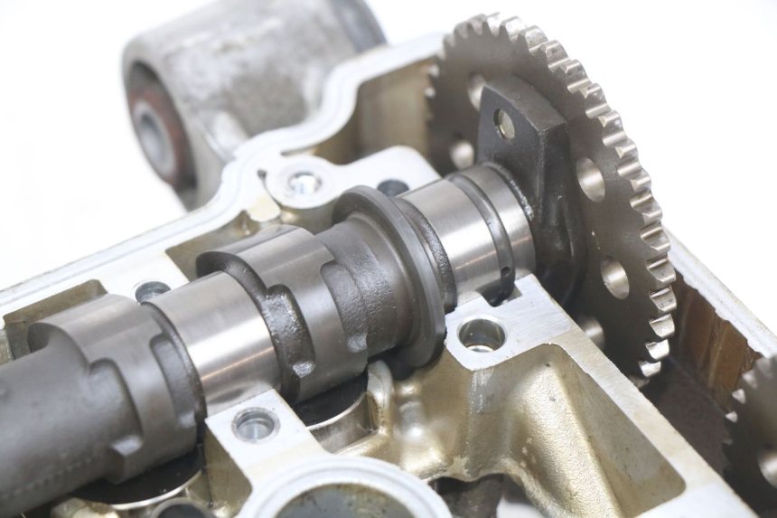 photo de GŁOWICA SILNIKA HONDA FJS SILVERWING SILVER WING 400 (2009 - 2016) - Inny kąt widzenia