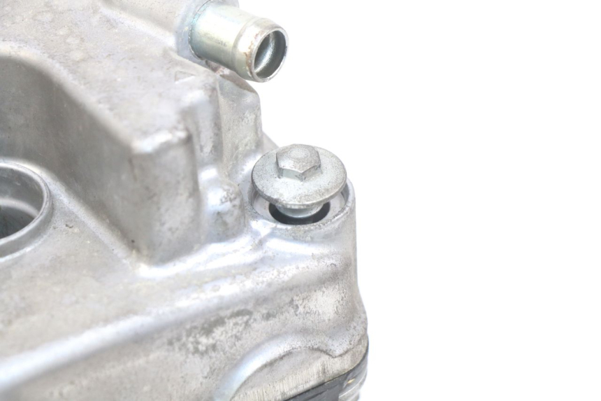 photo de GŁOWICA SILNIKA HONDA FJS SILVERWING SILVER WING 400 (2009 - 2016) - Oznaczenia i referencje