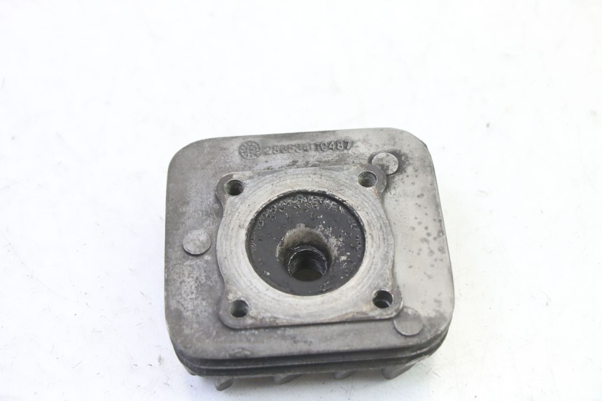 photo de GŁOWICA CYLINDRÓW PIAGGIO FLY 2T 50 (2004 - 2017) - Zbliżenie techniczne