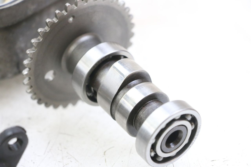 photo de GŁOWICA CYLINDRA GOES WIKI 125 (2010 - 2015) - Zbliżenie komponentów