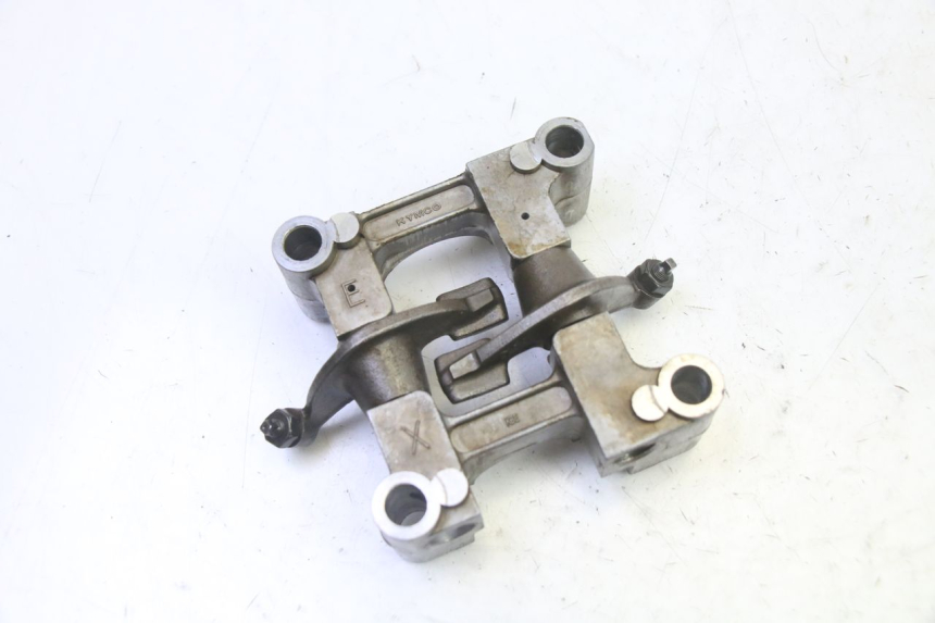 photo de GŁOWICA CYLINDRÓW KYMCO GRAND DINK 125 (2008 - 2014) - Struktura - zbliżenie