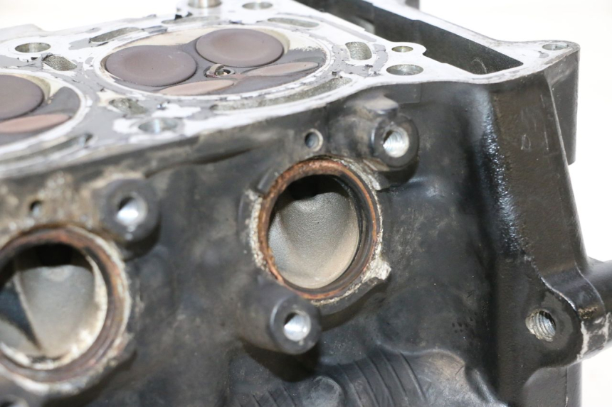 photo de GŁOWICA SILNIKA SUZUKI GSR 600 (2005 - 2012) - Zoom stanu zużycia