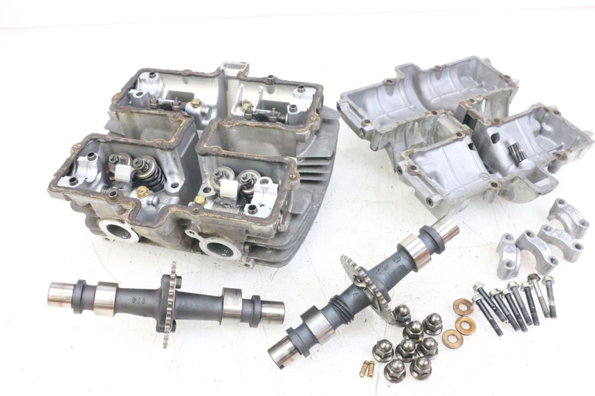 photo de GŁOWICA CYLINDRÓW SUZUKI GSX E 250 (1982 - 1983) - Widok główny