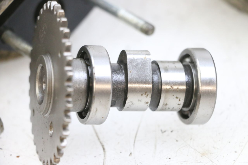 photo de GŁOWICA CYLINDRÓW SPEEDY HT50QT6 50 - Widok z bliska