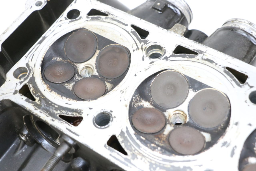 photo de GŁOWICA SILNIKA KAWASAKI GTR 1000 (1994 - 2004) - Oznaczenia i referencje