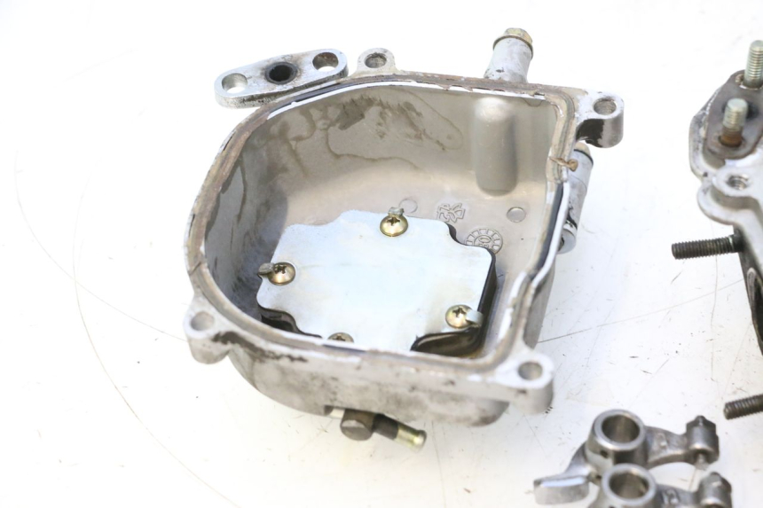 photo de GŁOWICA CYLINDRÓW PEUGEOT KISBEE 4T 50 (2010 - 2017) - Alternatywny kąt