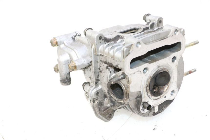 photo de GŁOWICA CYLINDRÓW PEUGEOT KISBEE 4T 50 (2010 - 2017) - Zoom stanu zużycia