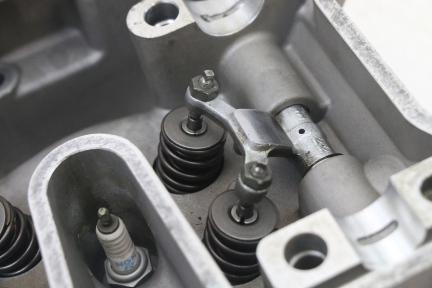 photo de GŁOWICA SILNIKA KYMCO XCITING 500 (2007 - 2010) - Szczegóły charakterystyczne