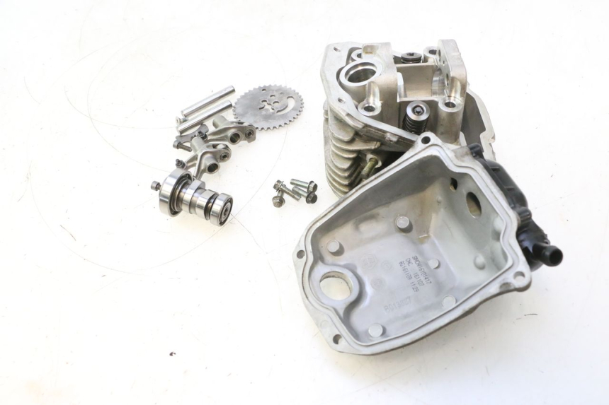 photo de GŁOWICA CYLINDRA PIAGGIO LIBERTY IGET S 125 (2016 - 2020) - Alternatywny kąt
