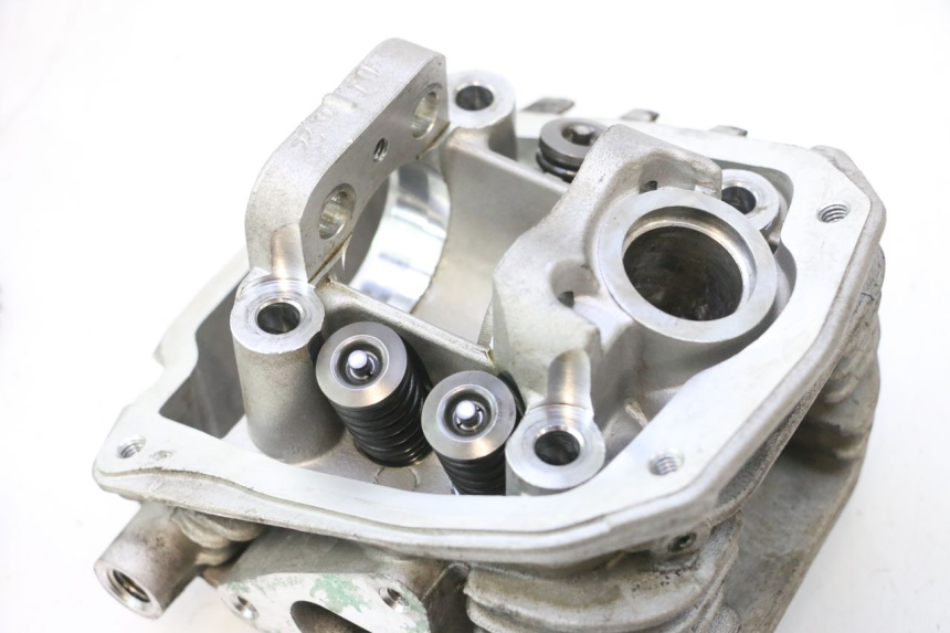 photo de GŁOWICA CYLINDRA PIAGGIO LIBERTY IGET S 125 (2016 - 2020) - Zbliżenie techniczne