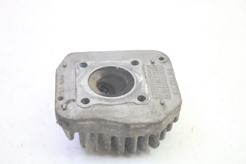 photo de GŁOWICA CYLINDRA PEUGEOT LUDIX 50 (2008 - 2017) - Inny kąt widzenia