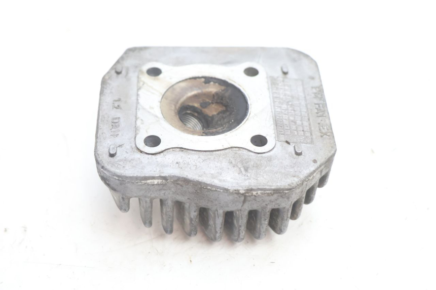 photo de GŁOWICA CYLINDRA PEUGEOT LUDIX ONE 50 (2004 - 2006) - Inny kąt widzenia