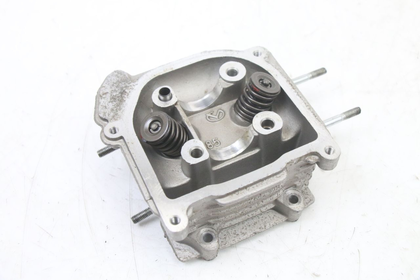 photo de GŁOWICA CYLINDRÓW MASH CITY 4T 50 (2018 - 2020) - Zbliżenie techniczne