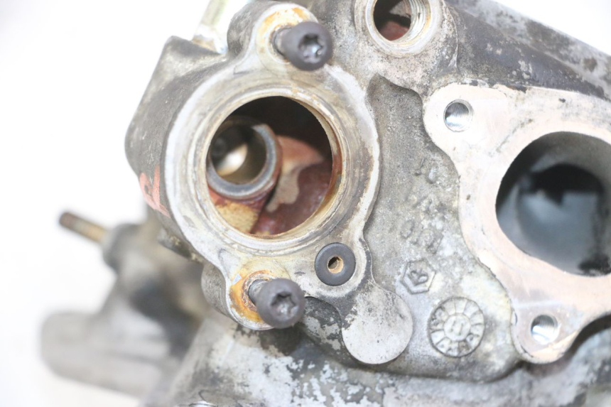 photo de GŁOWICA CYLINDRÓW PIAGGIO MP3 LT 300 (2010 - 2016) - Widok z bliska