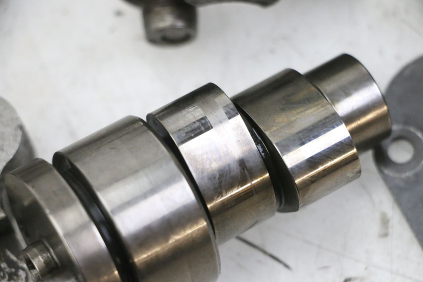 photo de GŁOWICA CYLINDRÓW PIAGGIO MP3 LT 300 (2010 - 2016) - Struktura - zbliżenie