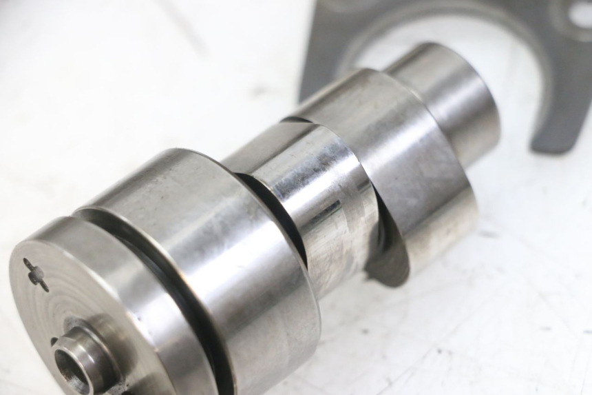 photo de GŁOWICA CYLINDRÓW PIAGGIO MP3 LT 300 (2010 - 2016) - Zoom jakości