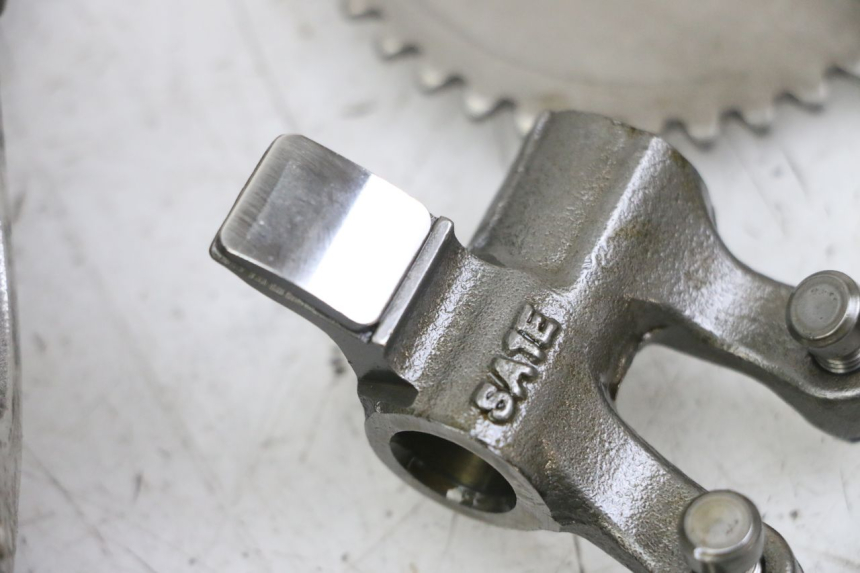 photo de GŁOWICA CYLINDRÓW PIAGGIO MP3 LT 300 (2010 - 2016) - Inny kąt widzenia