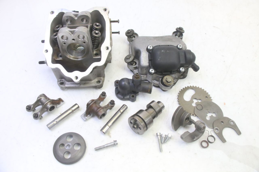 photo de GŁOWICA CYLINDRÓW PIAGGIO MP3 LT 300 (2010 - 2016) - Widok główny