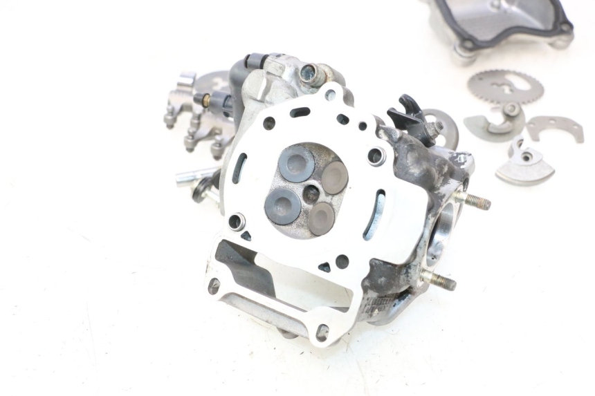 photo de GŁOWICA CYLINDRÓW PIAGGIO MP3 LT 300 (2010 - 2016) - Struktura - zbliżenie