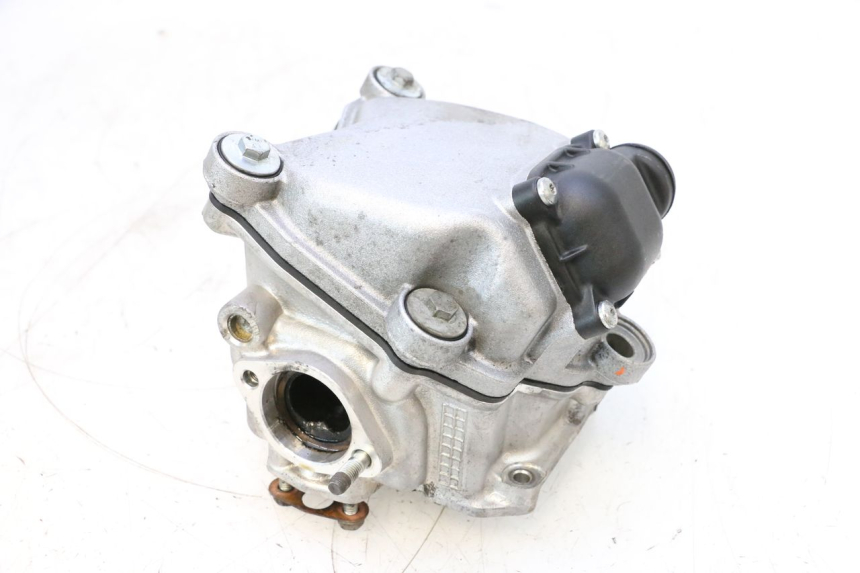 photo de GŁOWICA CYLINDRÓW PIAGGIO MP3 125 (2006 - 2014) - Szczegół części