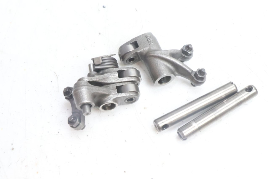 photo de GŁOWICA CYLINDRA YAMAHA N-MAX NMAX 125 (2021 - 2024) - Struktura - zbliżenie