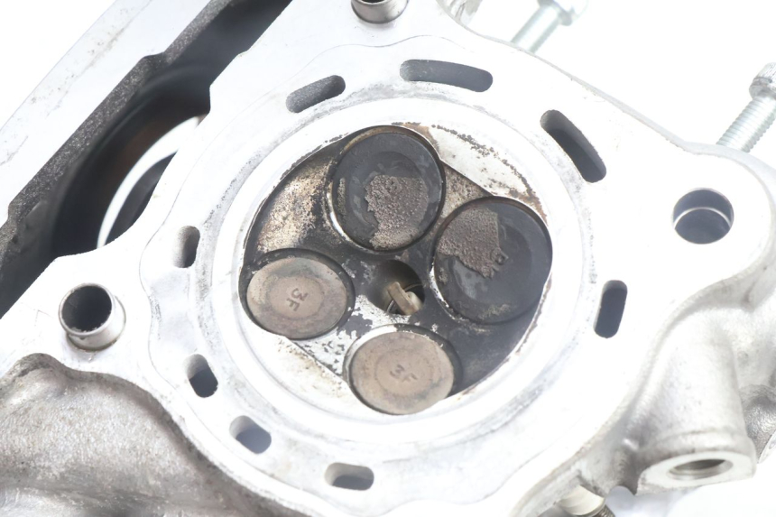 photo de GŁOWICA CYLINDRA YAMAHA N-MAX NMAX 125 (2021 - 2024) - Punkty mocowania