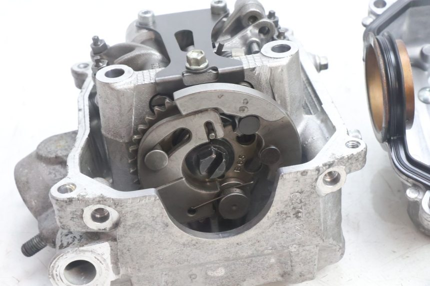 photo de GŁOWICA CYLINDRA YAMAHA N-MAX NMAX 125 (2021 - 2024) - Oznaczenia i referencje
