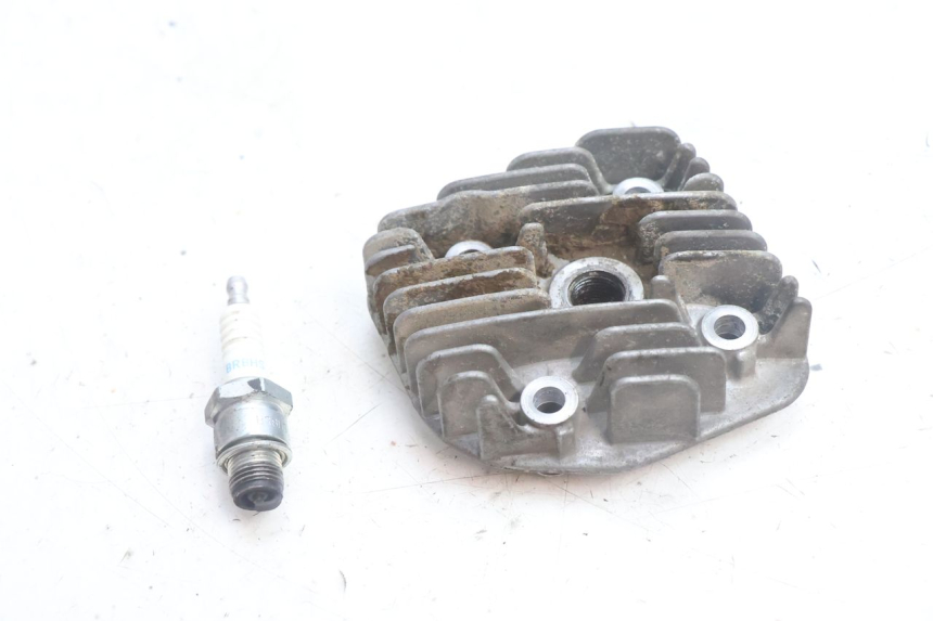 photo de GŁOWICA CYLINDRA YAMAHA NEO'S NEOS 2T 50 (1998 - 2007) - Zoom stanu zużycia