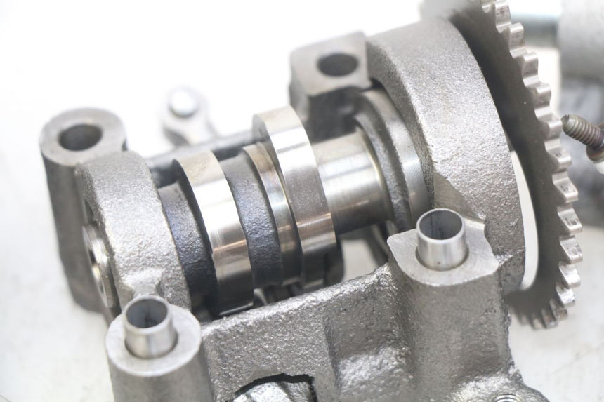 photo de GŁOWICA SILNIKA HONDA NHX LEAD 110 (2008 - 2010) - Zoom jakości